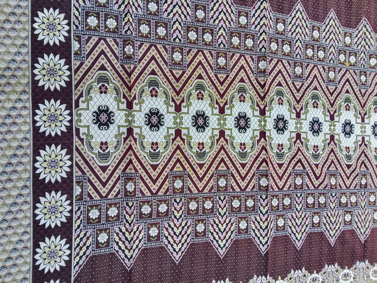 Traditional Multani Jazem – 9x10 Ft & 9x11 Ft – Ethnic Tribal Chevron Floral Pattern