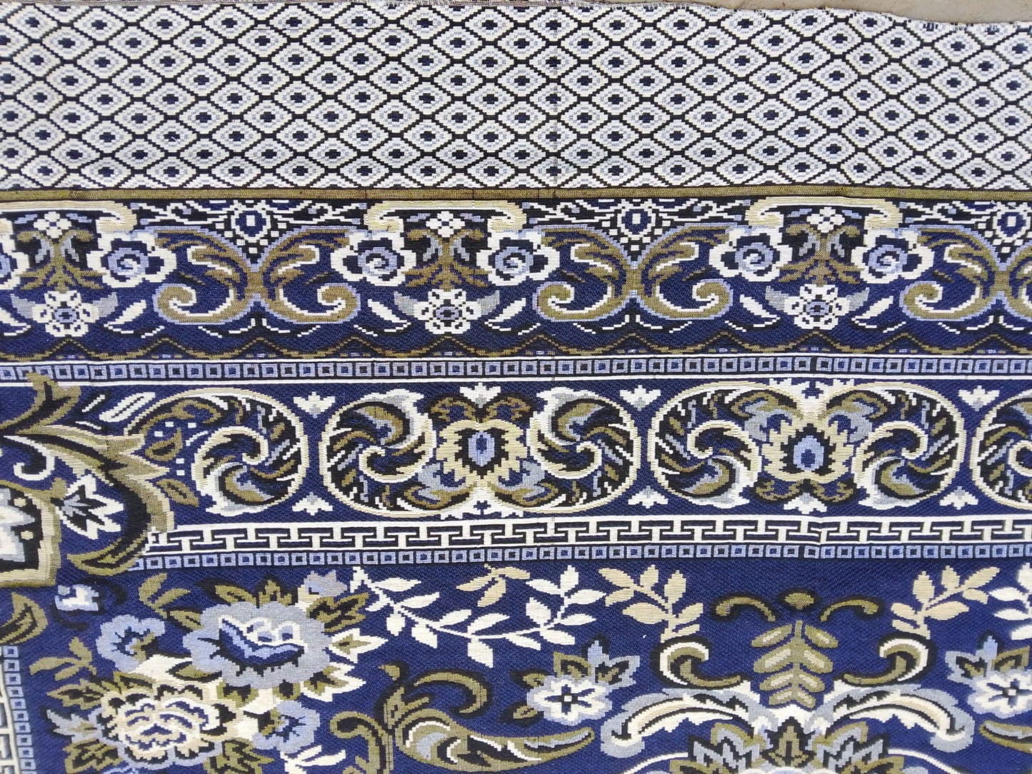 Traditional Multani Jazem – 9x10 Ft – Persian Floral Medallion Design