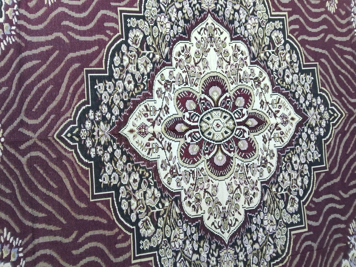 Traditional Multani Jazem – 9x10 Ft & 9x11 – Classic Persian Floral Medallion Design